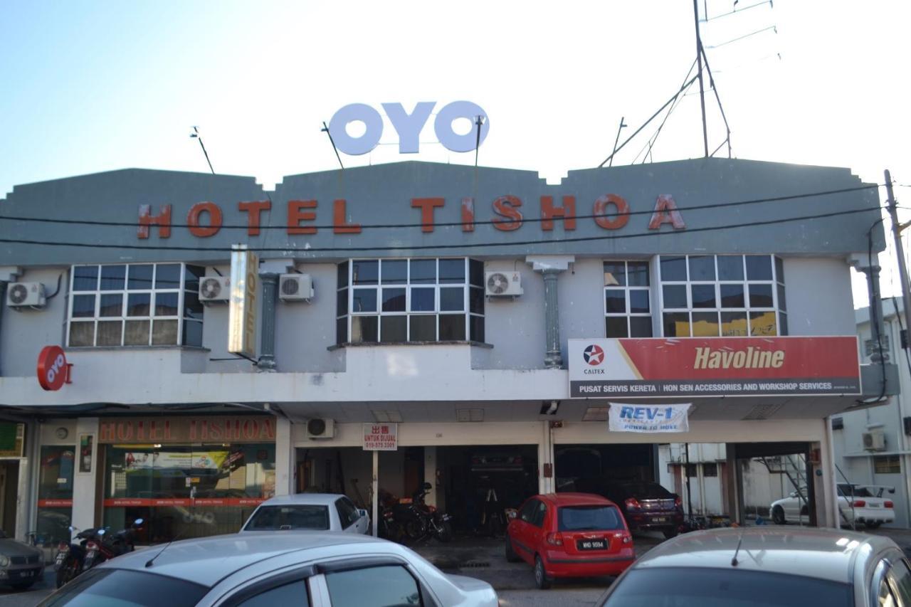 Oyo 89737 Hotel Tishoa Kampong Batu Tiga Exteriér fotografie